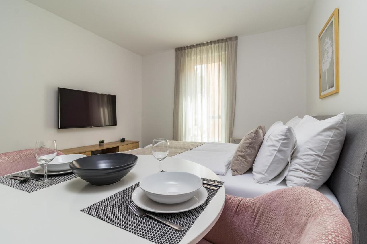 Luxury Apartments Magali Ρόβινι Εξωτερικό φωτογραφία